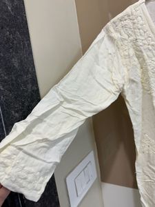 Elegant White Chikankari Kurta