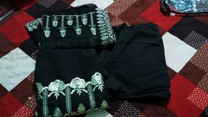 Elegant Black Embroidered Kurta