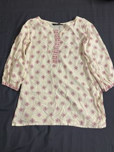 🪷Women's Cream Kurta with Pink Floral Print