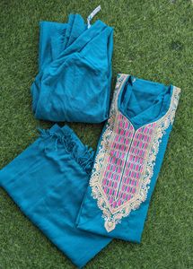 Salwar Kurta Set With Shawl