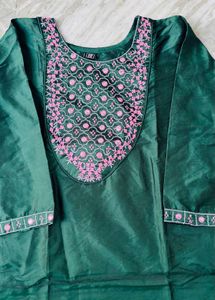 Elegant Green Embroidered Kurta