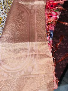 Zari Brocade Floral Print Saree