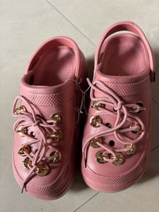 girl women Trendy Pink Clogs