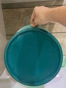 Tupperware Round Container