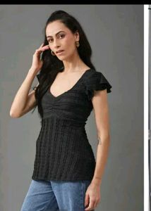 Chic Black Textured V-Neck Top