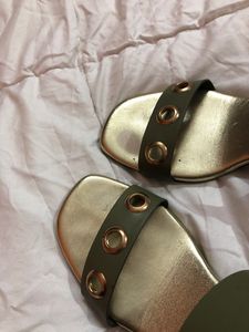 Block heels with adjustable straps
