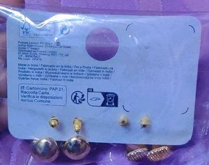 Primark 2 Pack Gold Tone Earrings