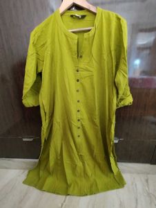 3/4th Sleeve Shirt Style Kurta For Women, Green