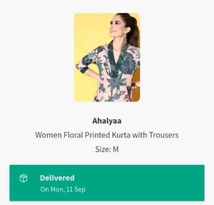 Ahalyaa Elegant Floral Kurta Set with Pants