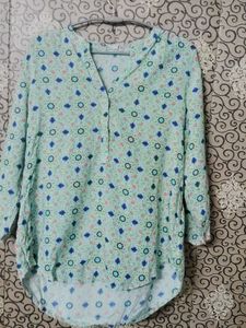 Elegant Printed Tunic Top
