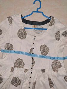 Anarkali Kurta/ A-line Elegant Ivory Printed