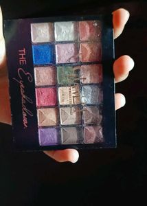 GLAM21 Eye Shadow Palette
