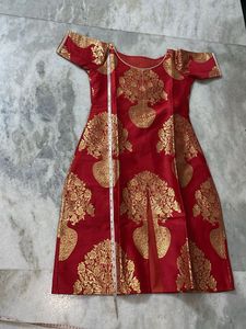 Red &amp; Gold Patterned Kurta