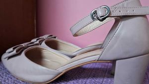 Box Heels 🔥30 rupees off on delivery charge by me