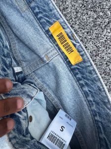 Light Wash Relaxed Fit Jeans