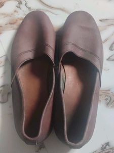 Classic Brown Leather Flats