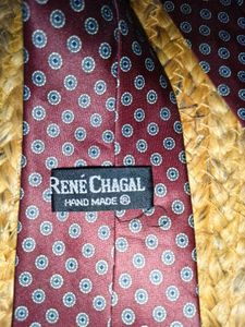 Classic Men's Burgundy Patterned Tie