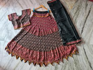 Navratri Chaniya Choli Set