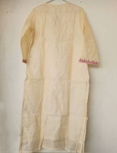 HUGE PRICE DROP!! Tulsattva Embroidered Kurta Suit