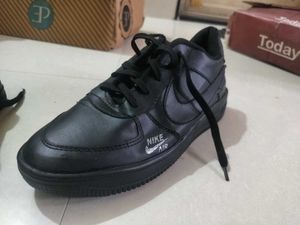 Men's Black Nike Sneakers (7A copy)