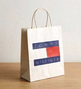 Tommy Hilfiger carry bag