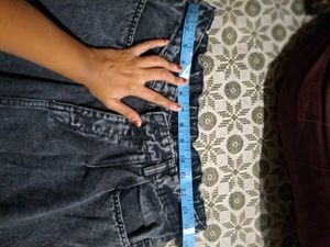 ♥️Charcoal Straight Fit Jeans♥️