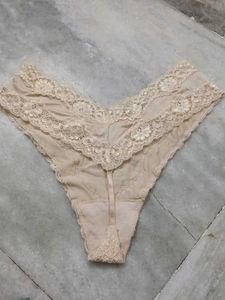 Aimerfeel Lace Thong Briefs