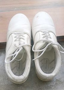 Uniform Classic White Lace-Up Sneakers