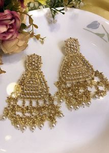 Exquisite Pearl & Kundan Jhumka Earrings