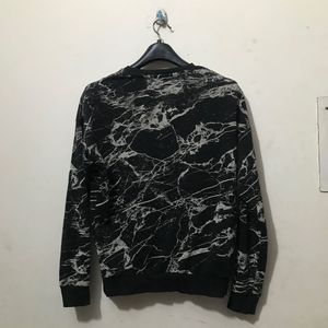 WRLD Black Sweatshirt
