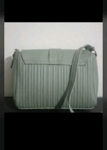 Stylish Pastel Green Crossbody Bag