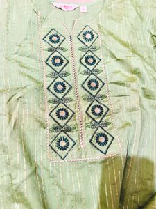Beautiful Green Embroidered Kurta