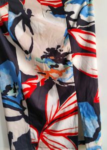 Vibrant Floral Print Pencil Skirt
