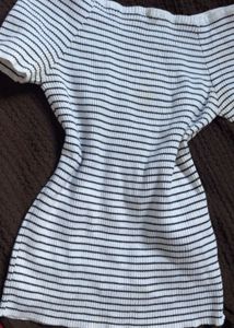 🚨🚨sale stripped off shoulder top