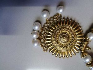 Temple Style Jewellery Set