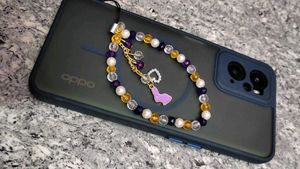 Cute Bunny Charm Beaded Phone Strap