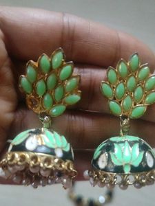 three  combo of earings and 50 rs Bradley free