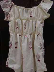 White Floral Puff Sleeves Top