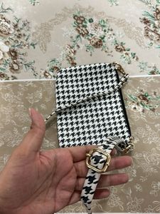 Trendy Black Crossbody Bag