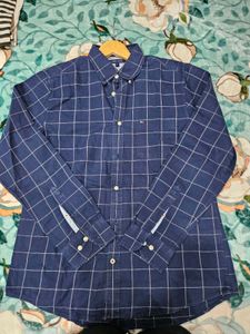Men Navy Blue Shirt (Tommy Hilfiger)
