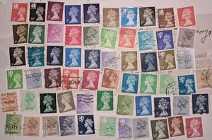 60+ GreatBritainQueenElizabeth2 Stamps