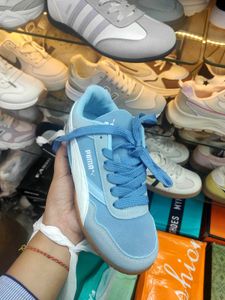 Puma Sneakers 🎀