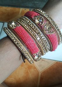 Heavy Kade Sets Pink And Golden Color