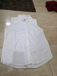 Classic White Sleeveless Button-Up Shirt