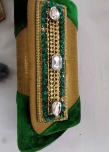 Embroidered Clutch Set