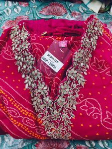 Pink Bandhej 3 pcs Set