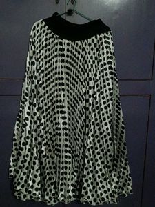 Elegant Polka Dot Pleated Skirt