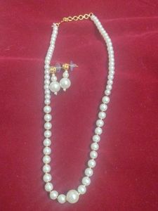 Pearl Mala With Earrings