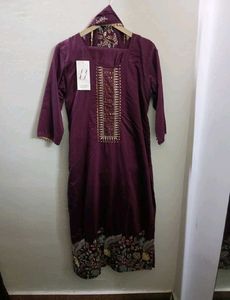 Elegant Purple Embroidered Kurta Set
