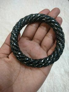 Elegant Black Twisted Bracelet